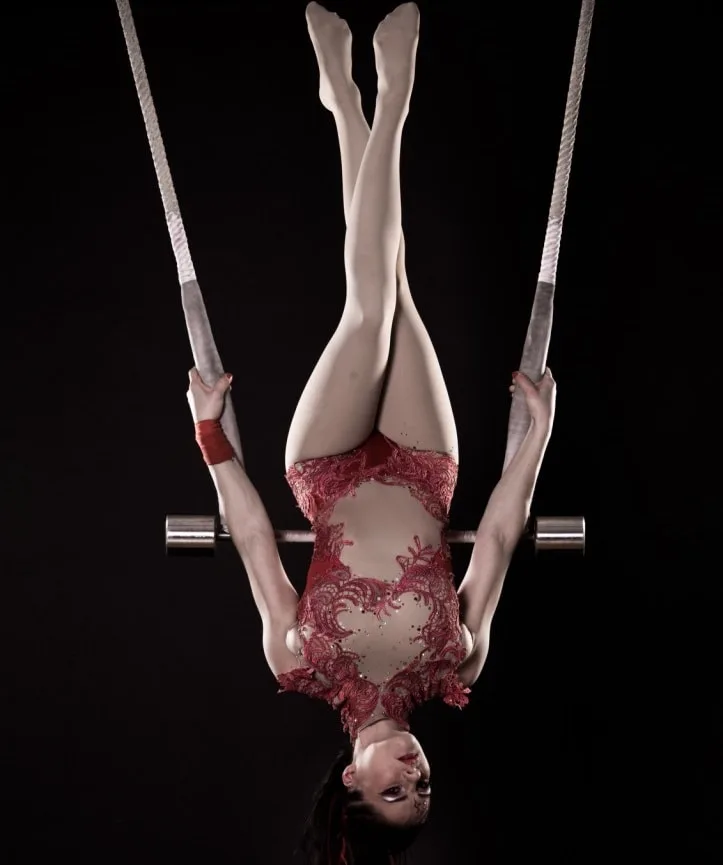 Diving Deep into the World of Circus with Darya Vintilova — 3
