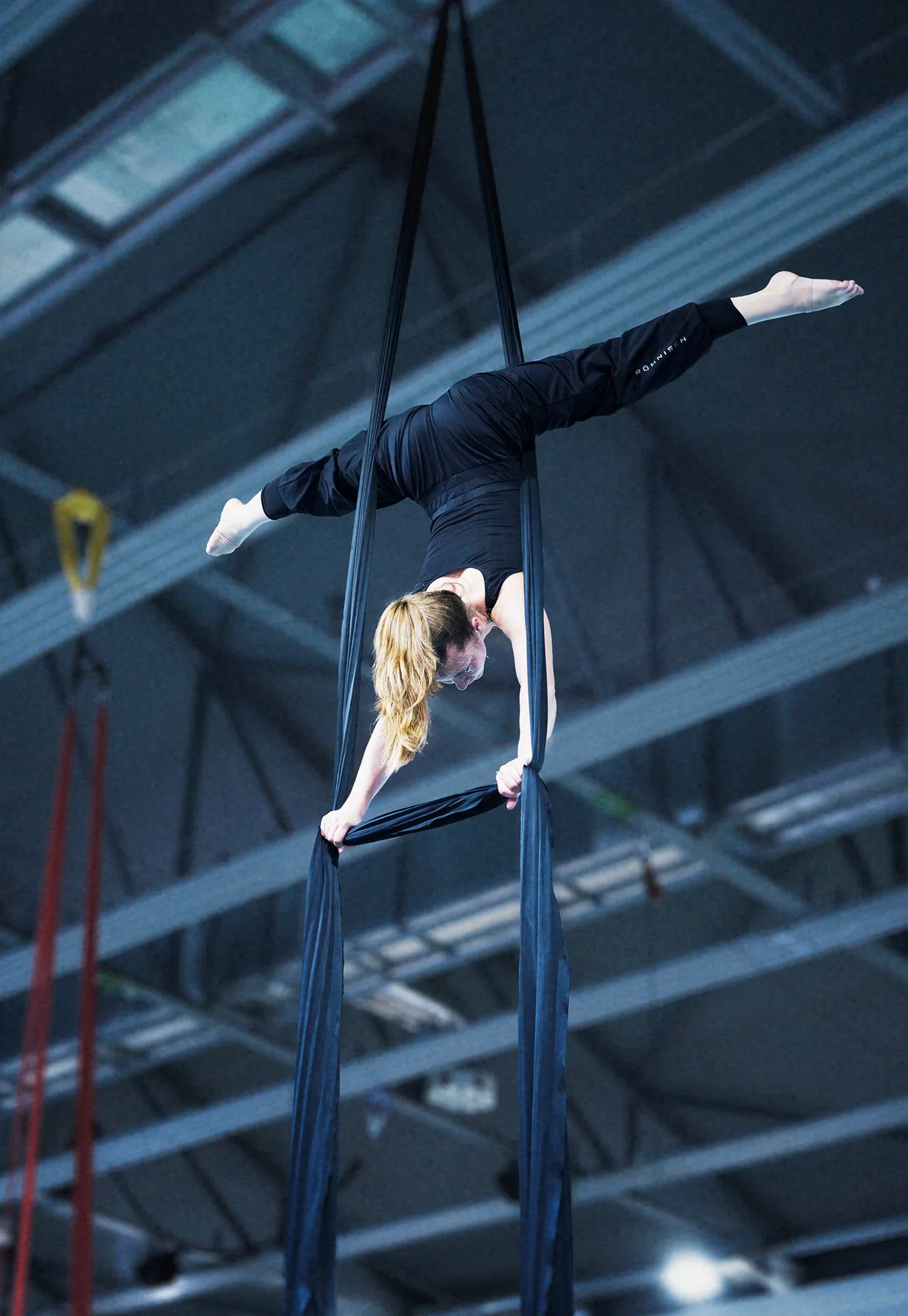 Цирк, циркове життя, circus, circus life, Національний цирк України, Цирк Київ, циркове мистецтво, циркове шоу, circus inspiration, circus arts, circus around the world, circus artist, circus fun, circus show, циркова освіта в Україні, КМАЕЦМ, мистецтво