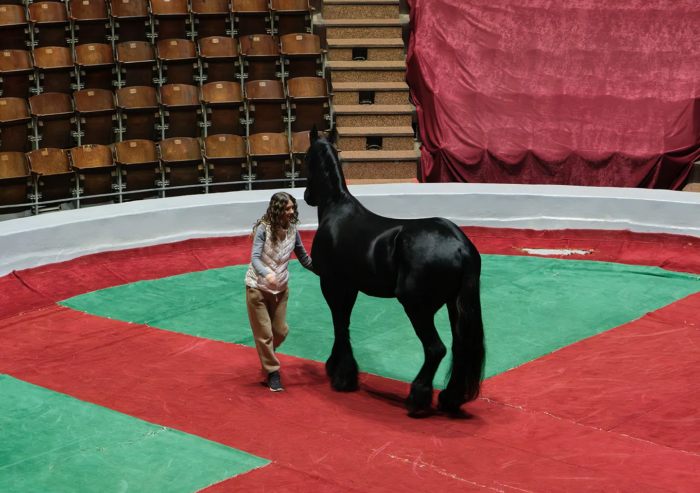 Цирк, циркове життя, circus, circus life, Національний цирк України, Цирк Київ, циркове мистецтво, циркове шоу, circus inspiration, circus arts, circus around the world, circus artist, circus fun, circus show