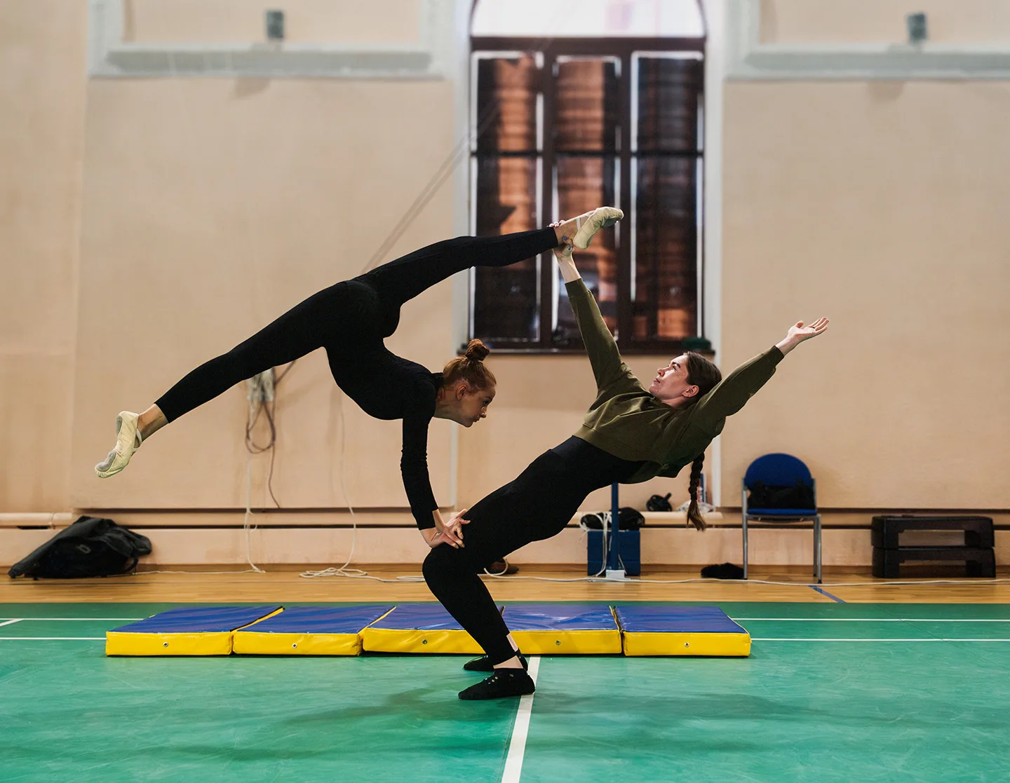 Цирк, циркове життя, circus, circus life, Національний цирк України, Цирк Київ, циркове мистецтво, циркове шоу, circus inspiration, circus arts, circus around the world, circus artist, circus fun, circus show, циркова освіта в Україні, КМАЕЦМ, мистецтво